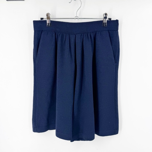 ✅ St. John BASICS Separates Full Cut Walking Shorts in Navy SIZE 10 WITH POCKETS - Picture 7 of 7